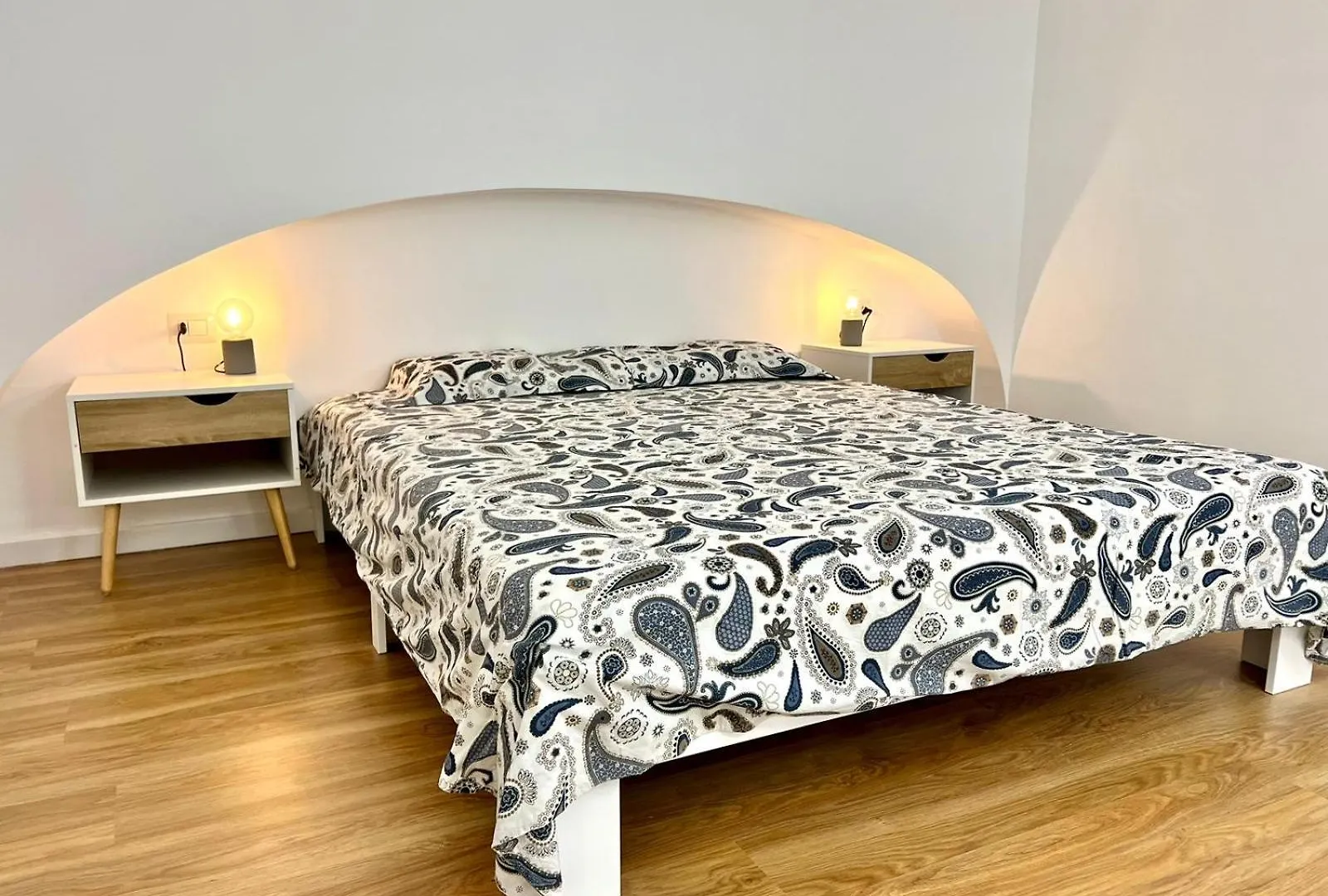 Andrea'S 12 Apartment Bari Italy